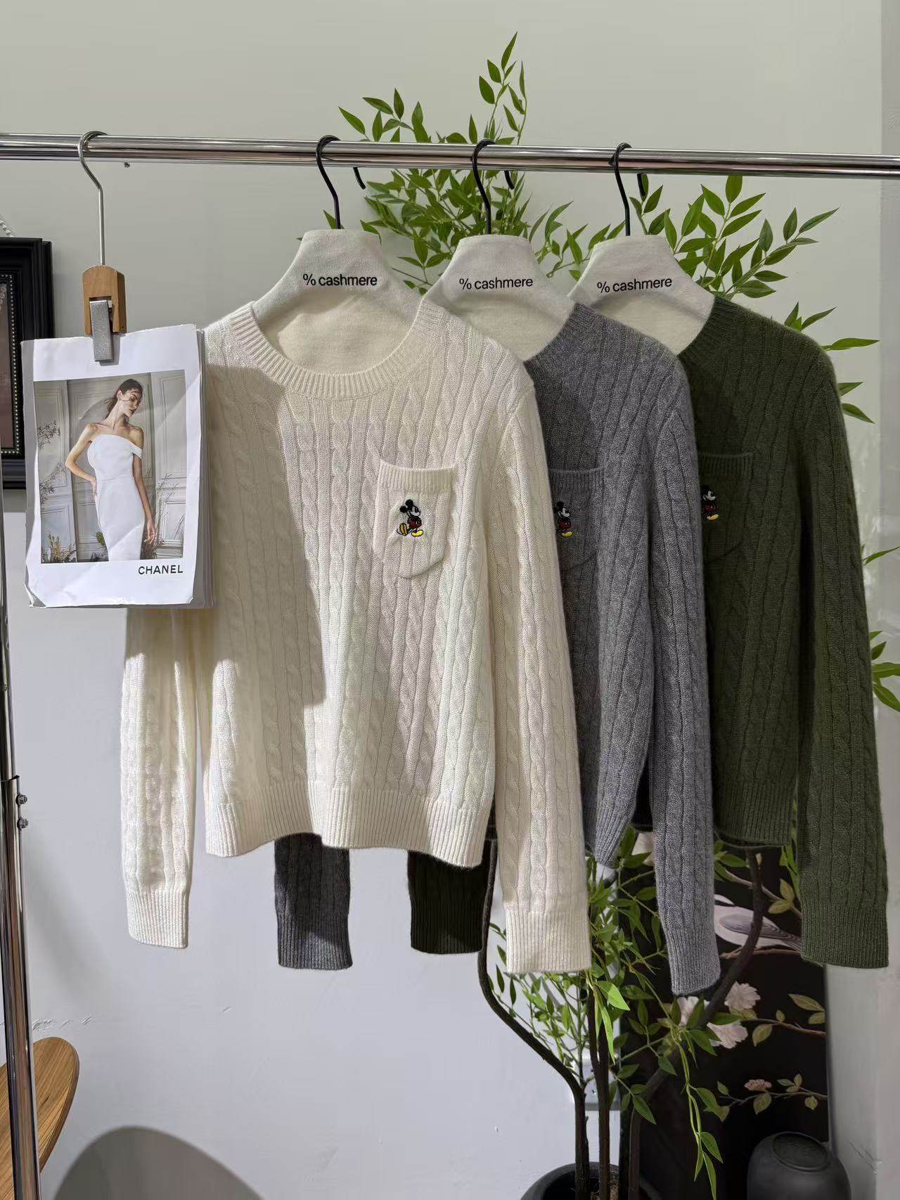 2025秋冬新款圆领麻花针织衫女宽松显瘦百搭毛衣打底上衣