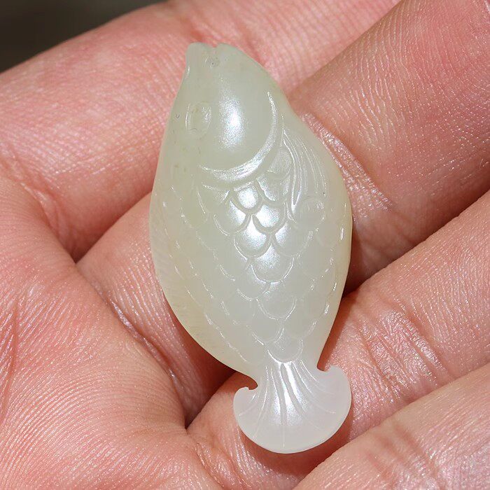 【小胡子玉器】和田玉 籽料 淡洒金皮 白玉 小鱼
