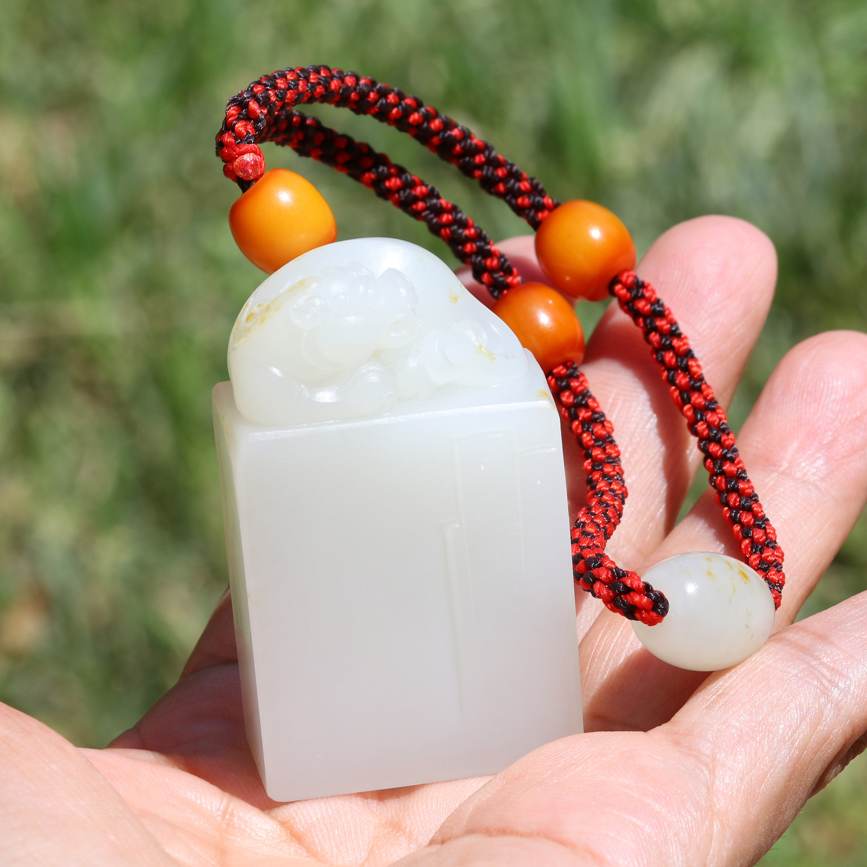【小胡子玉器】和田玉 籽料 洒金皮白玉 苏工 貔貅 图章 把玩件