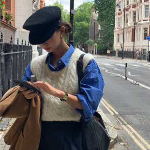 2025冬季新款韩国东大门八奶纯色圆领无袖针织马甲麻花背心女