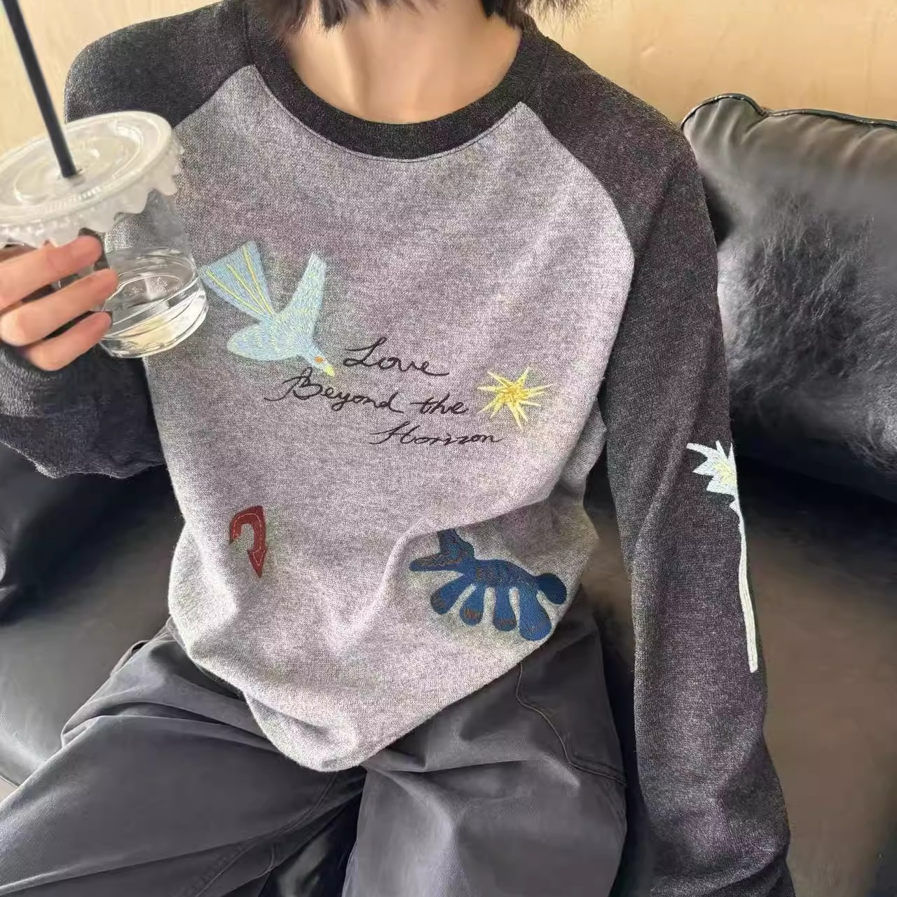 AT Studios高品质秋冬绣花鸽子长袖T恤衫女宽松显瘦加厚上衣百搭