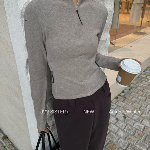 高弹力JVV SISTER拉链立领短款剪裁外套女冬季休闲显瘦运动上衣女
