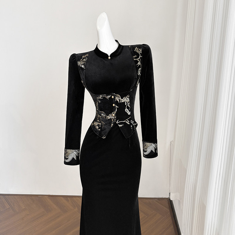 黑色新中式国风改良鱼尾连衣裙女冬季长裙刺绣设计感高端礼服裙子