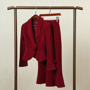 红色复古小香风套装女秋冬新款高端设计感西服外套鱼尾长裙两件套