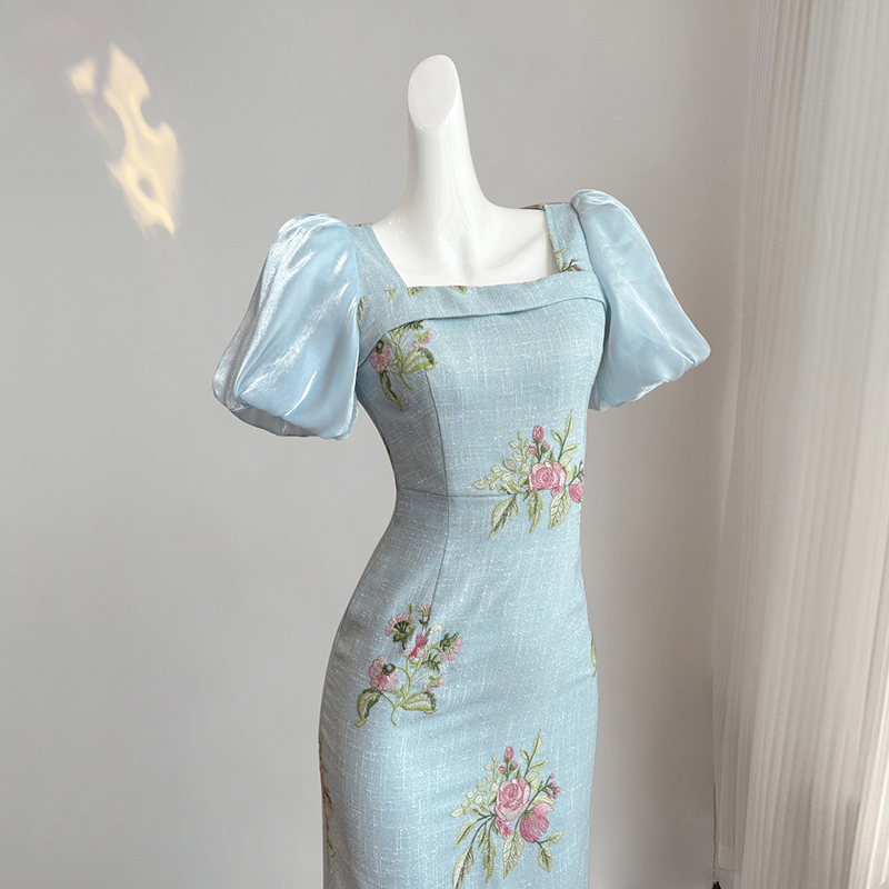 蓝色重工刺绣连衣裙女夏季长裙法式富家千金气质高端礼宴会服裙子