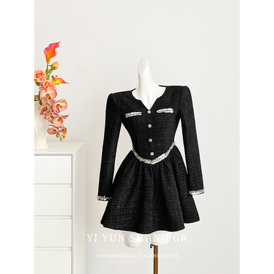 黑色复古小香风长袖连衣裙