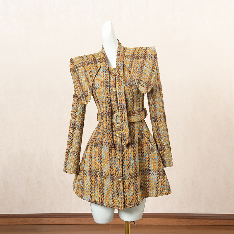 黄色复古小香风长袖连衣裙