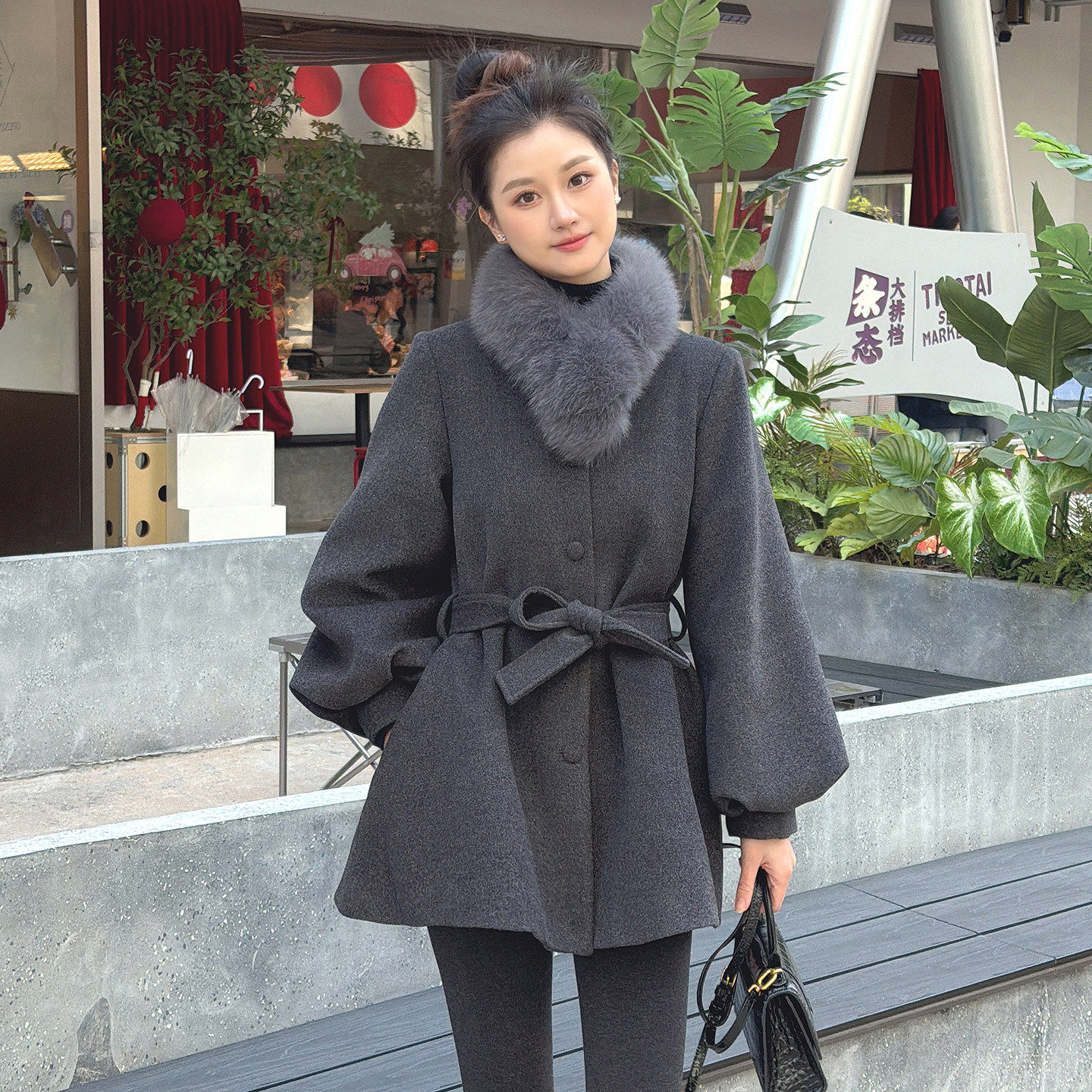 2026春季新款狐狸毛领毛呢外套气质修身系带中长款灯笼袖羽绒大衣