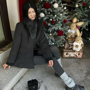 灰色收腰毛领中长款毛呢外套女2025冬季新款气质名媛羽绒内胆大衣