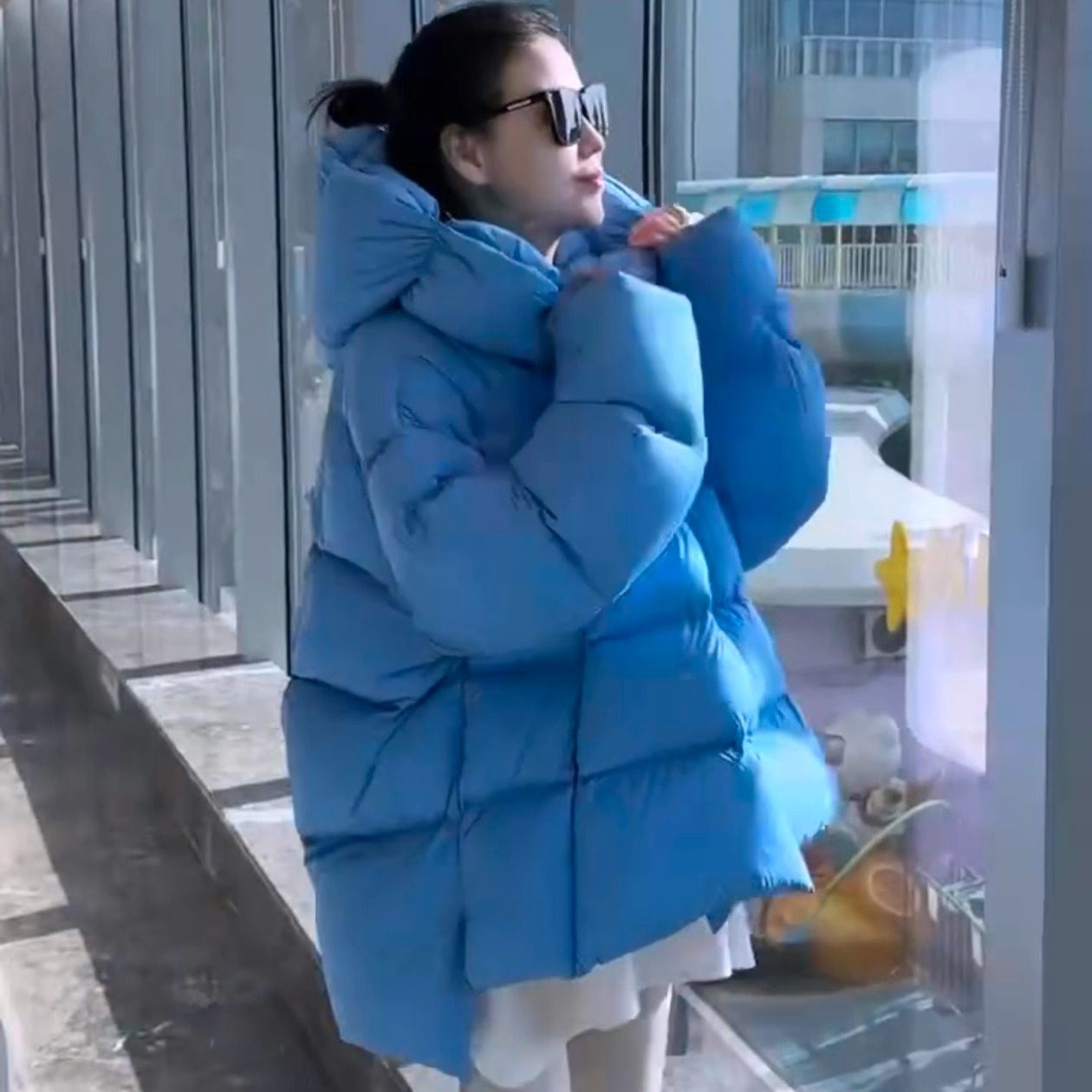 90白鹅绒加厚保暖蓝色面包服
