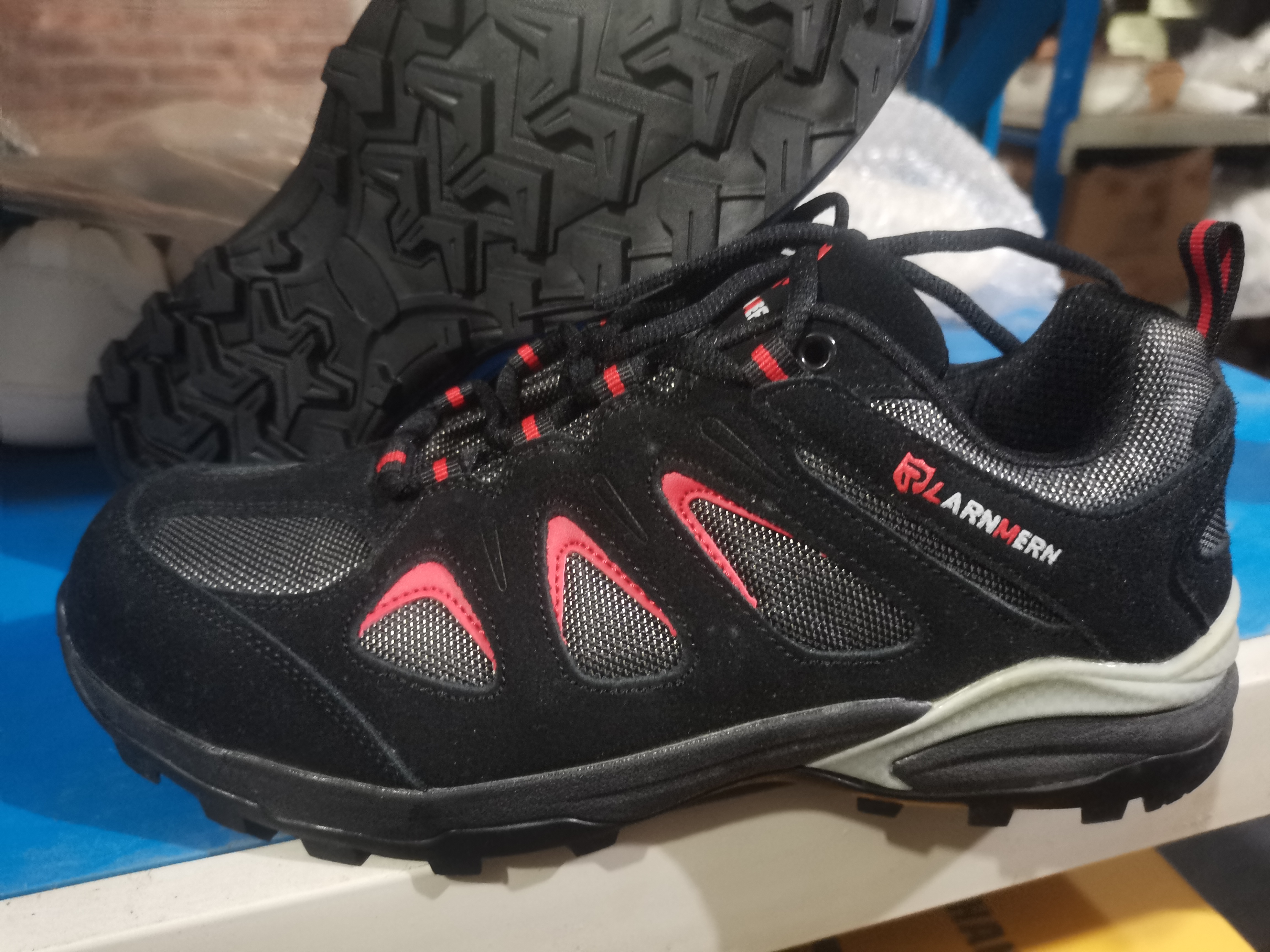 瑕疵劳保鞋钢头鞋清仓户外休闲鞋春秋款运动鞋工地工作安全鞋防砸