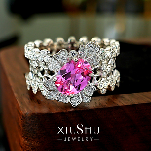 时髦个性宽版蕾丝玫红色925银排钻戒指女花朵宽版指环彩宝款