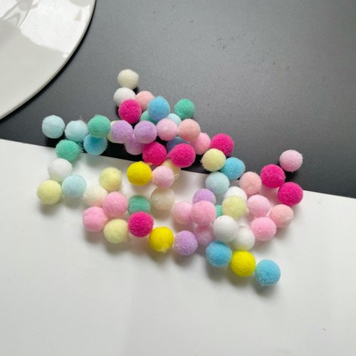 糖果色毛绒球手工diy辅料 儿童幼儿园手机壳服装鞋帽配件