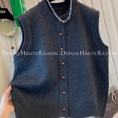 DHR排扣圆领针织衫毛衣马甲背心