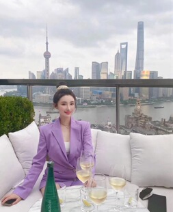 施苡苡秋高端定制名媛气质OL双排扣V领钻扣修身收腰女士西装外套