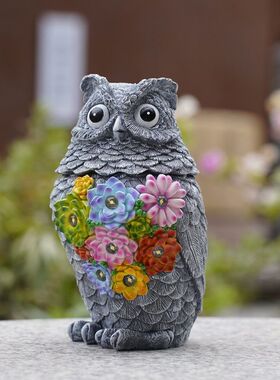 亚马逊热销户外花园猫头鹰太阳能庭院阳台装饰树脂工艺品驱鸟
