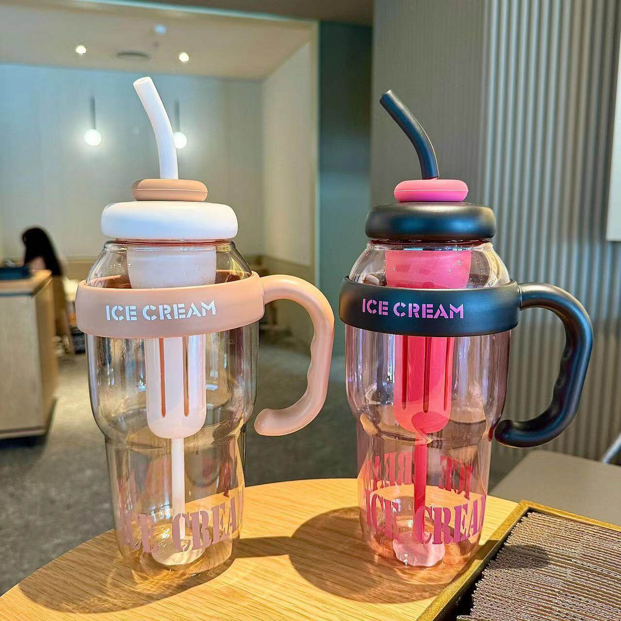 夏季颜值适应康宝莱水杯塑料杯奶茶杯幸运肚肚杯可爱风带吸管水壶