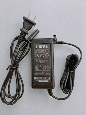 UNIFIUE优源12V2A电源适配器