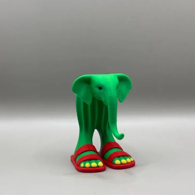 新品Elephantsinthedesert沙漠中