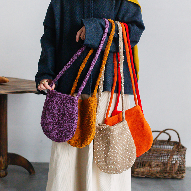 复古羊毛呢paleMoon多色斜挎小包