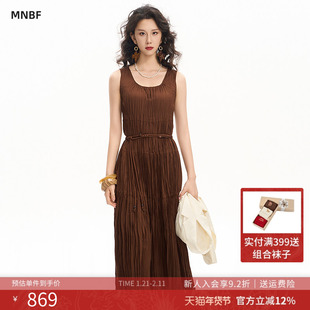 曼诺比菲商场同款2026春季优雅气质首要压褶无袖连衣裙MHAL116158