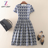 显瘦A字裙七分袖 清仓新款 气质优雅高端妈妈女装 绣花镂空连衣裙子