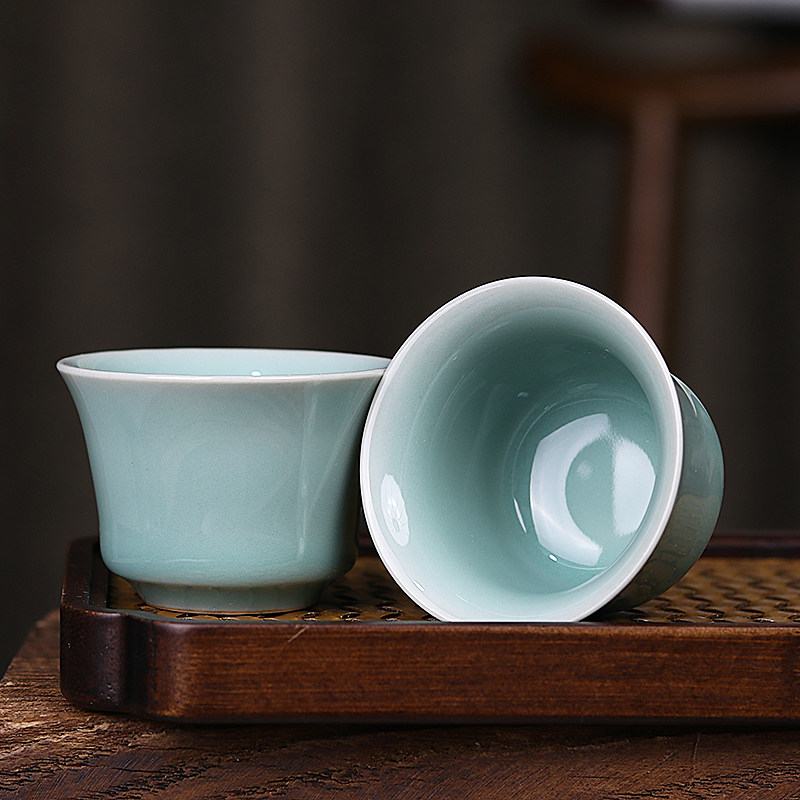 龙泉青瓷高档功夫茶杯图片