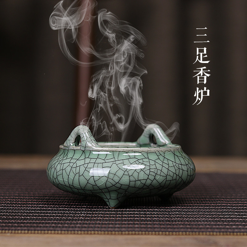 龙泉窑青瓷哥窑弟窑三足双耳香道陶瓷佛具创意小鼎仿古香炉小香炉