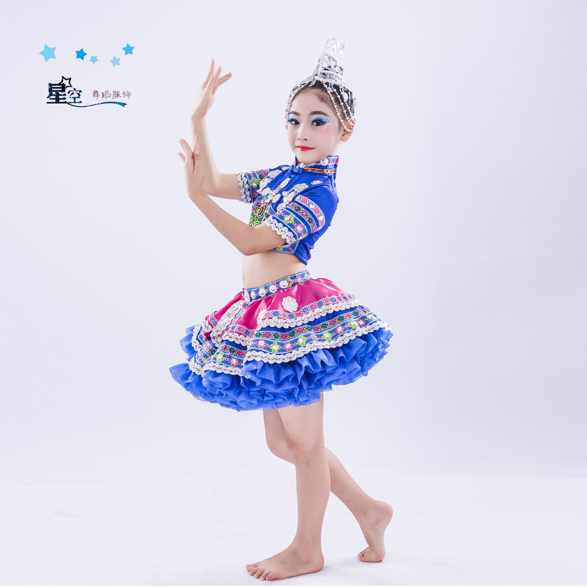 儿童少数服装苗族演出服装彝族侗族湘西族家表演服民族牛角女童土