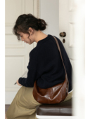 猴子家 女包 秋冬款 头层油蜡牛皮可颂牛角包 慵懒单肩斜挎复古包