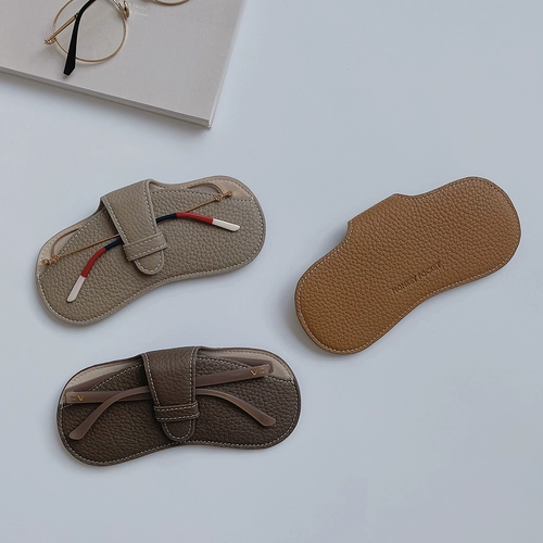 Домашняя обезьяна любит жить в ежедневной невероятной сумке очков Простая, портативная кожа головки хранения.