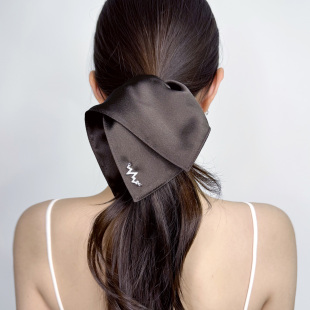 ins小众韩系设计师款 简约高级醋酸缎面百搭方巾发圈发饰头饰头花