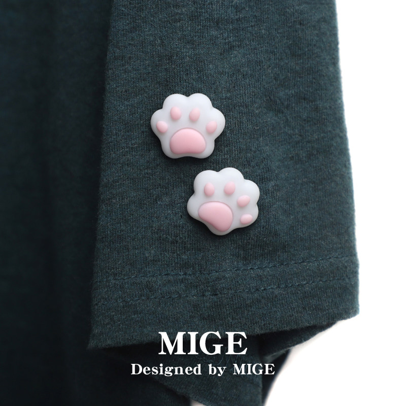 可爱日系小猫爪印个性胸针 胸章徽章学生外套衣服围巾包包配饰品
