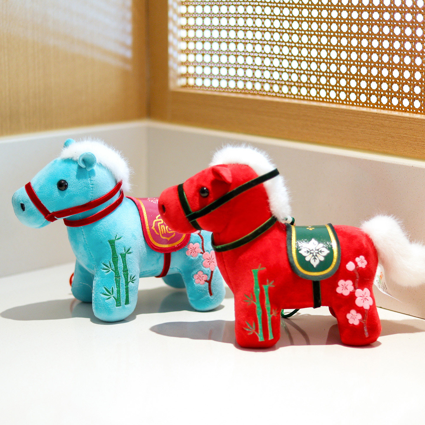 工厂现货批发定制马年吉祥物公仔