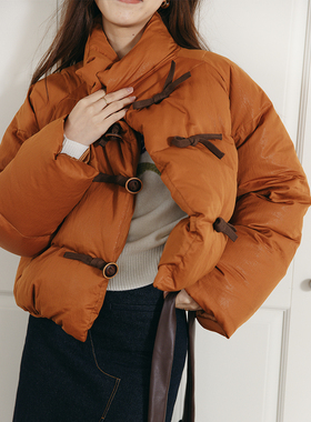 ZJ小众女装自制冬加厚立领南瓜色牛角扣羽绒服90白鸭绒短款面包服