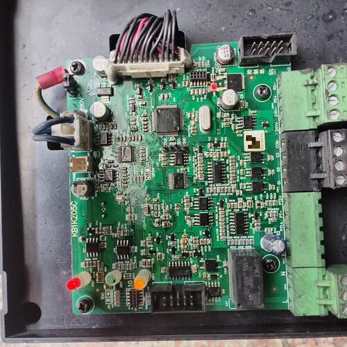 议价众辰变频器主板SP600T-22KY-4 22KW三相380可维修