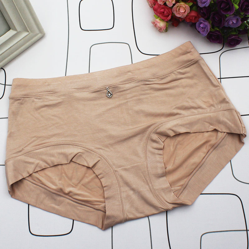 中腰内裤竹纤维女士莫代尔包臀底裤柔软透气女生短裤 欣彤宁