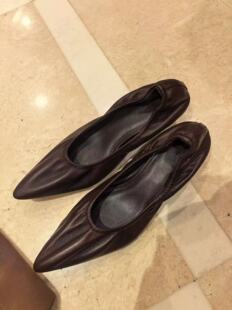 YEVACHAO“这个乌木色要有镜头感啦” 进口绵羊皮小猫跟尖头鞋