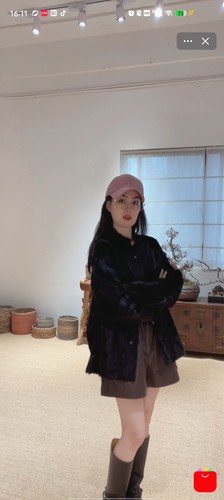 YEVA CHAO黑色水貂毛皮草短外套