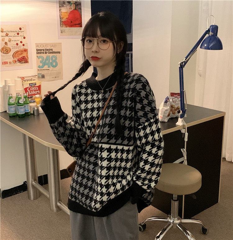 Real price ~ loose and versatile thousand bird check round neck knitted sweater