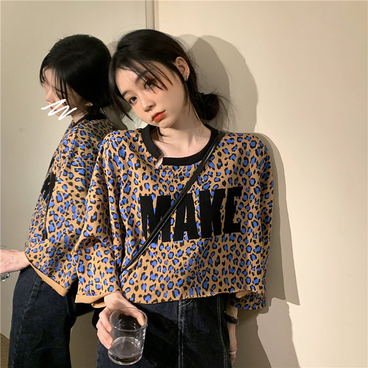 Real price ~ loose and versatile leopard print letter T-shirt