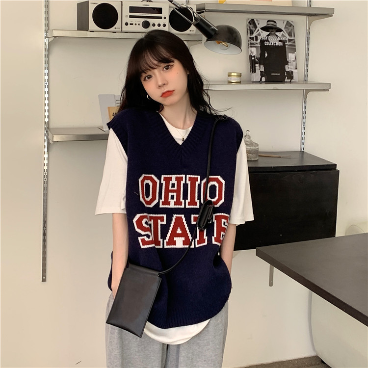 Real price ~ loose and versatile V-neck letter knitted vest