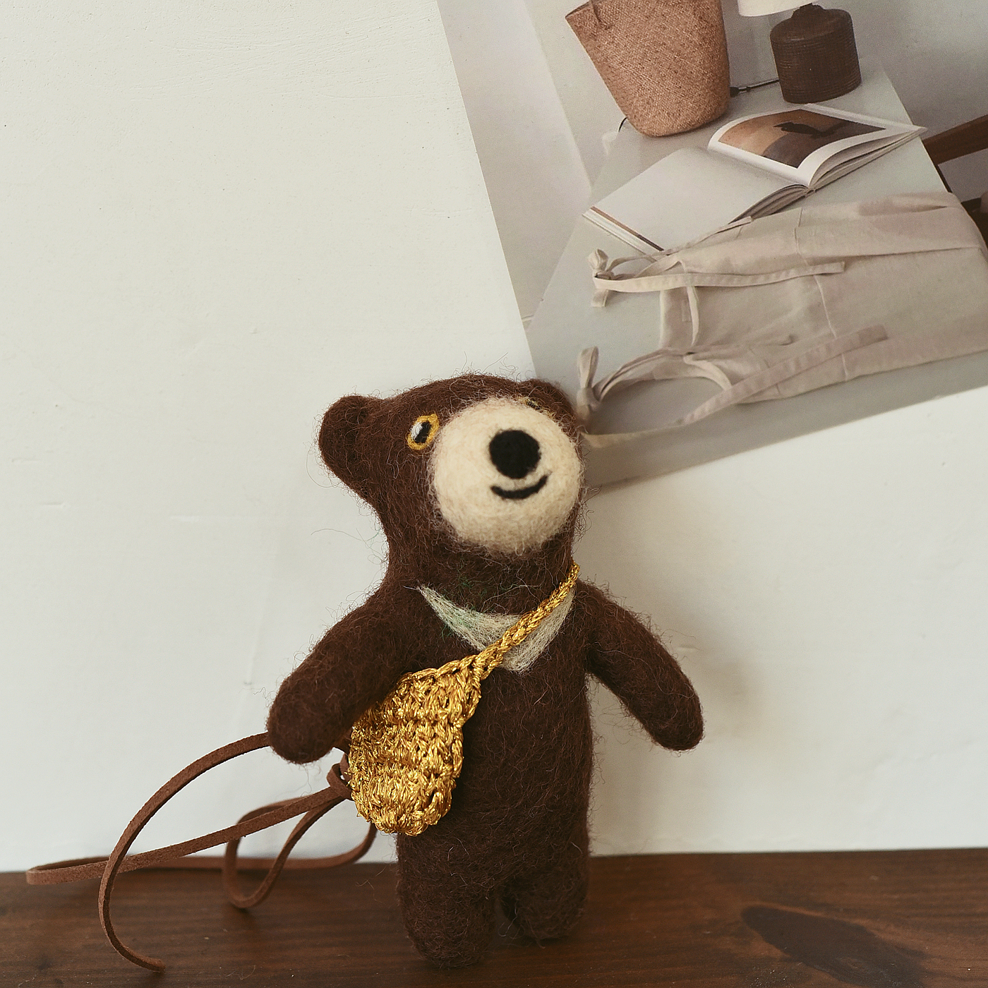 情侣礼物包挂月牙熊车挂进口手工羊毛毡卡通包挂棕熊挂饰大号毛绒