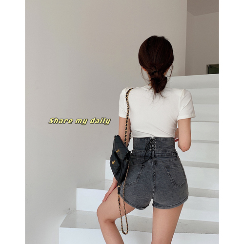 Real shot of super high-waisted tummy-controlling single-breasted denim shorts for women, ins super popular personalized slim-fitting hot pants