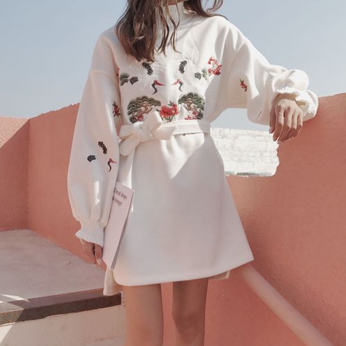 Actual shoot of Korean Crane embroidery loose and thick woolen medium-length Pullover long sleeve tie guard woman