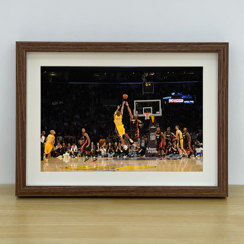 NBA湖人Kobe Bryant科比纪念相框挂画摆台装饰画球星照片海报礼物