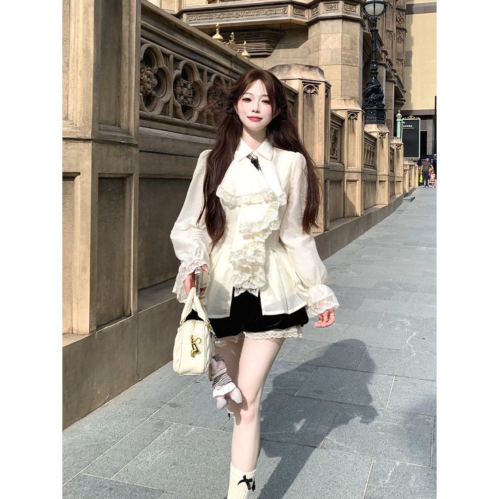 法式复古宫廷风蕾丝荷叶边衬衫秋冬小众设计上衣+短裤套装2024