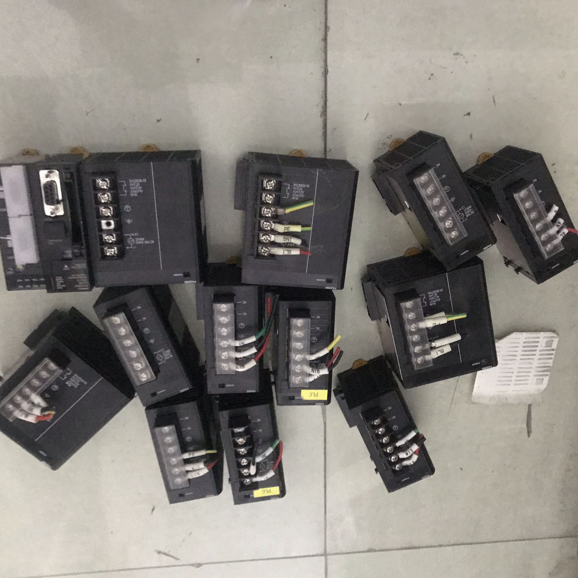 议价CJ1W-PA202/ PA205R欧姆龙PLC电源模块 原装拆机测试功能OK