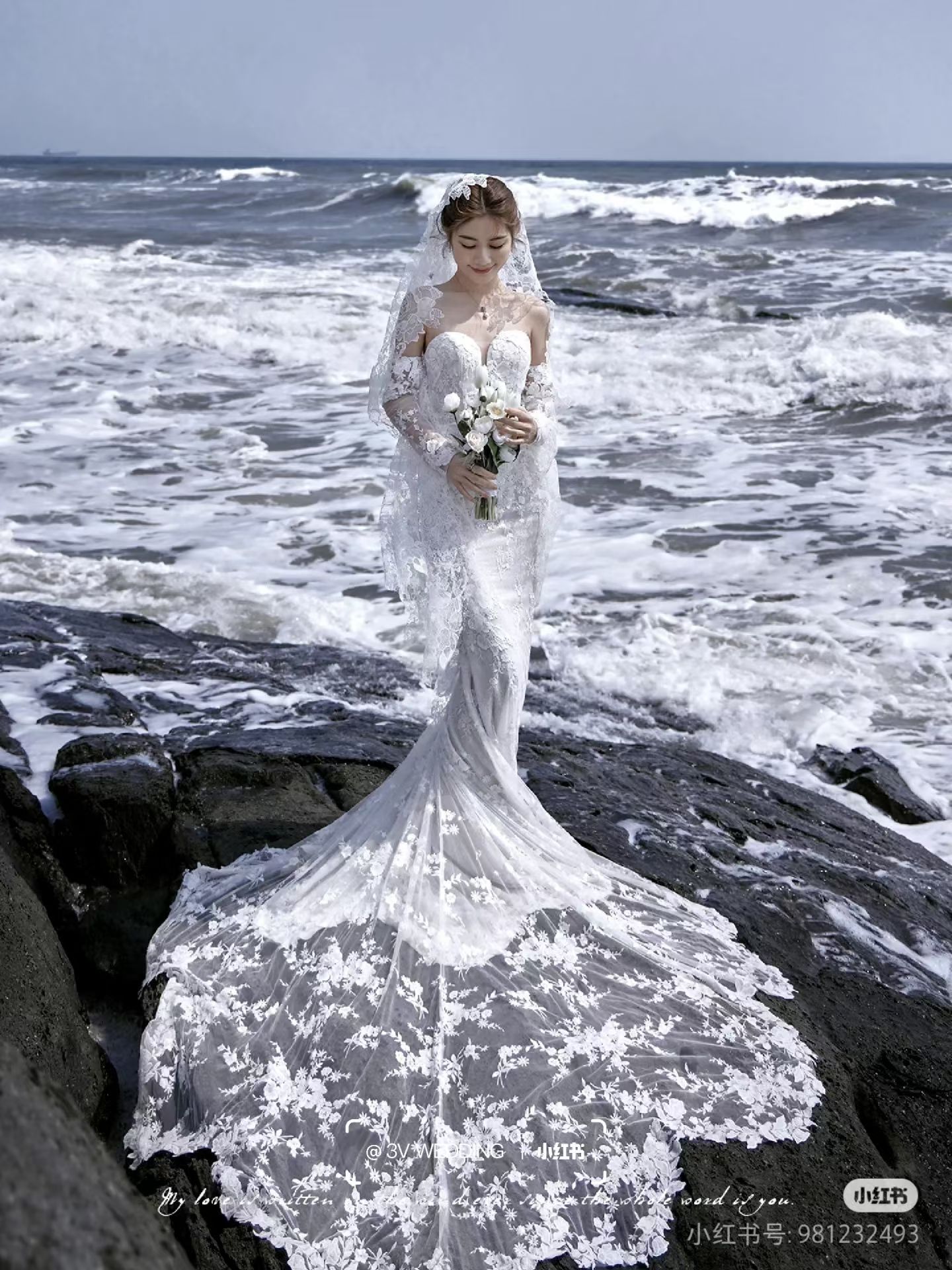 影楼主题服装婚纱摄影拍照写真艺术照服装蓝色婚纱外景彩唯美礼服