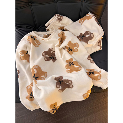 小熊可爱印花圆领法兰绒睡衣女秋冬季新款加厚家居服少女套装外穿